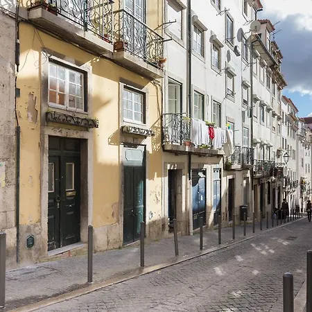 Ninho De Alfama